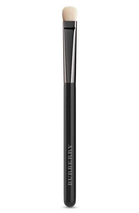 burberry small eyeshadow brush 11|Burberry eyeshadow reviews.